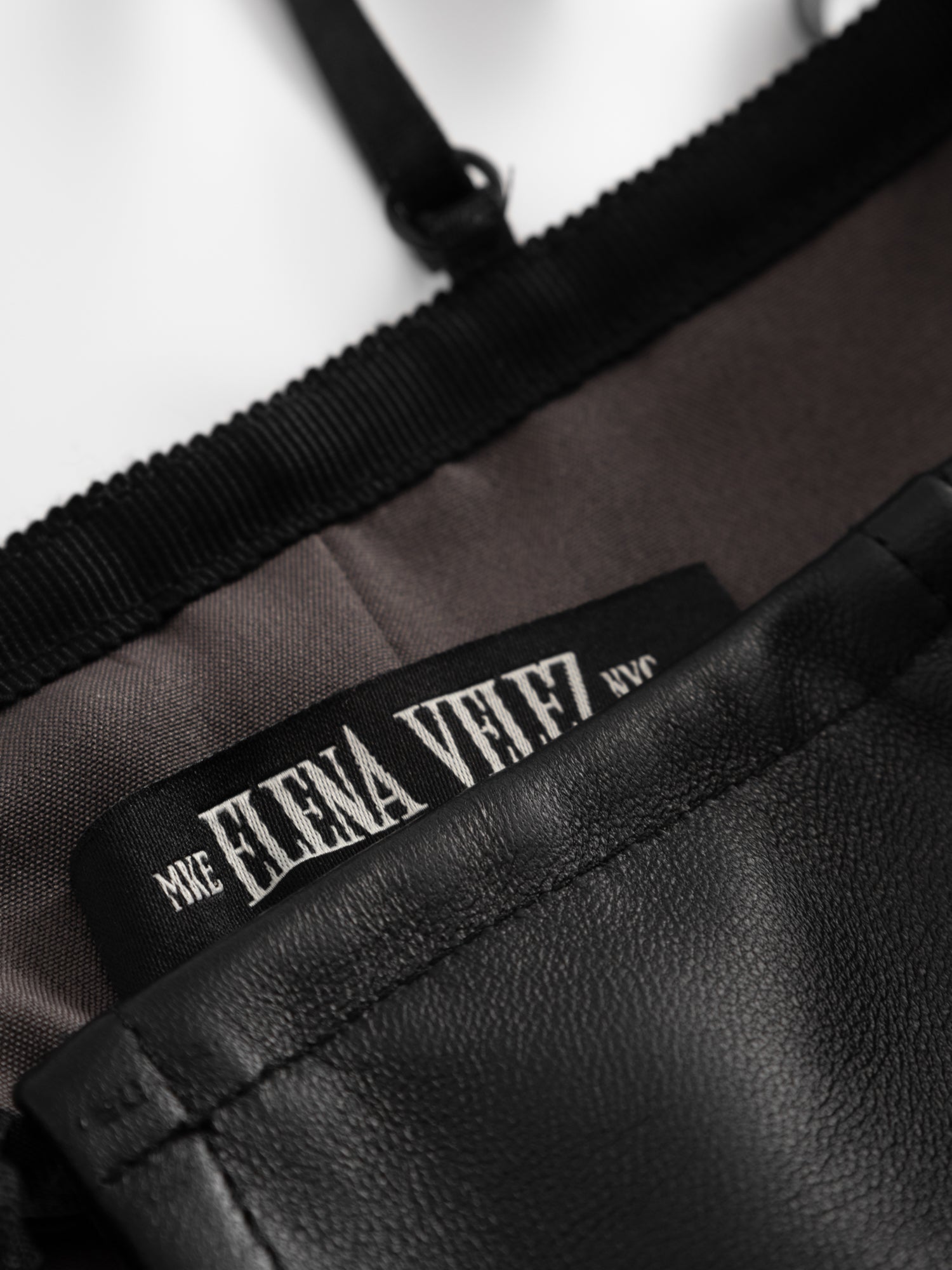 KEYHOLE CORSET TOP - LE