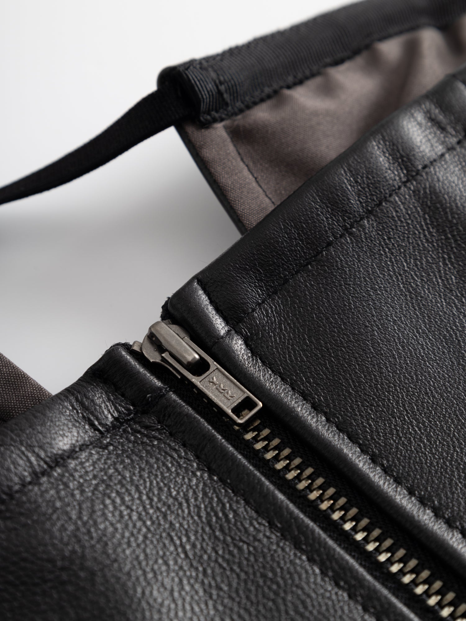 KEYHOLE CORSET TOP - LE