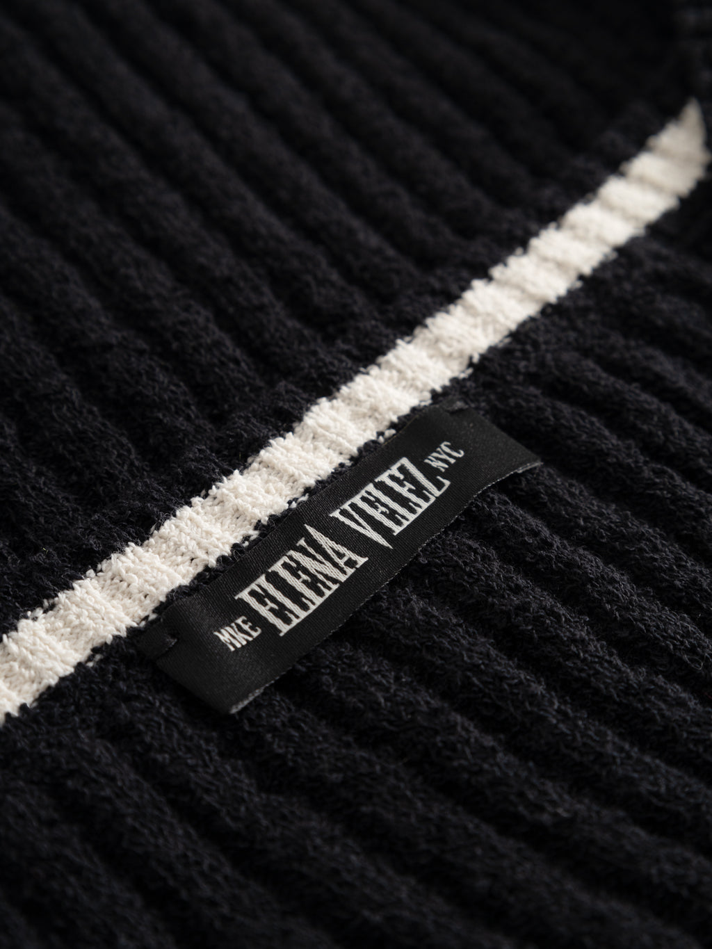 KNIT VARSITY CARDIGAN I ONYX COMBO