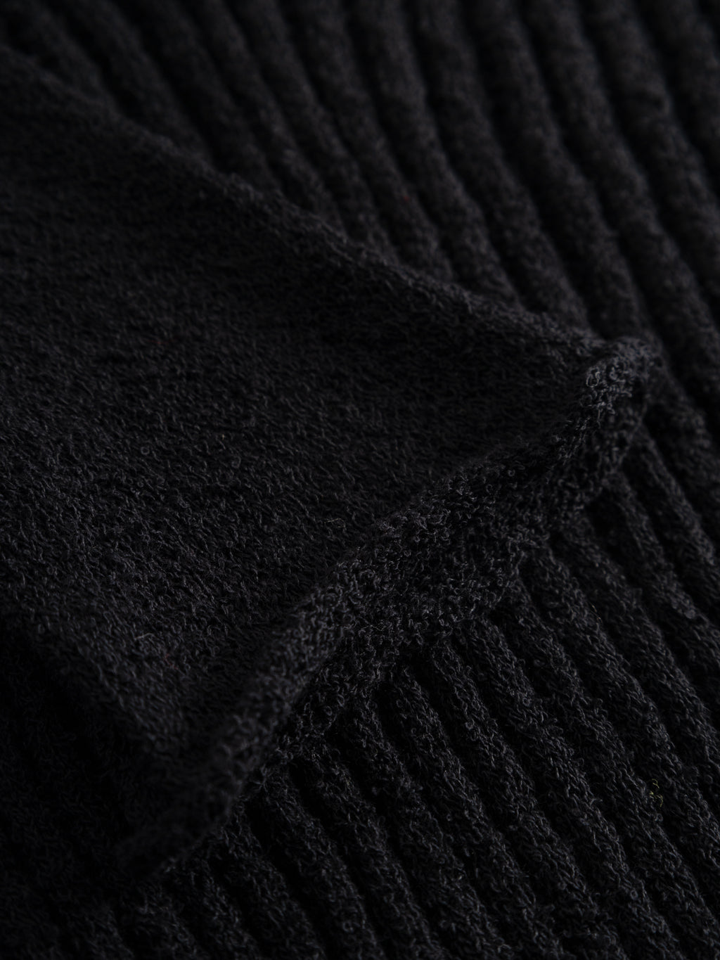 KNIT VARSITY CARDIGAN I ONYX COMBO