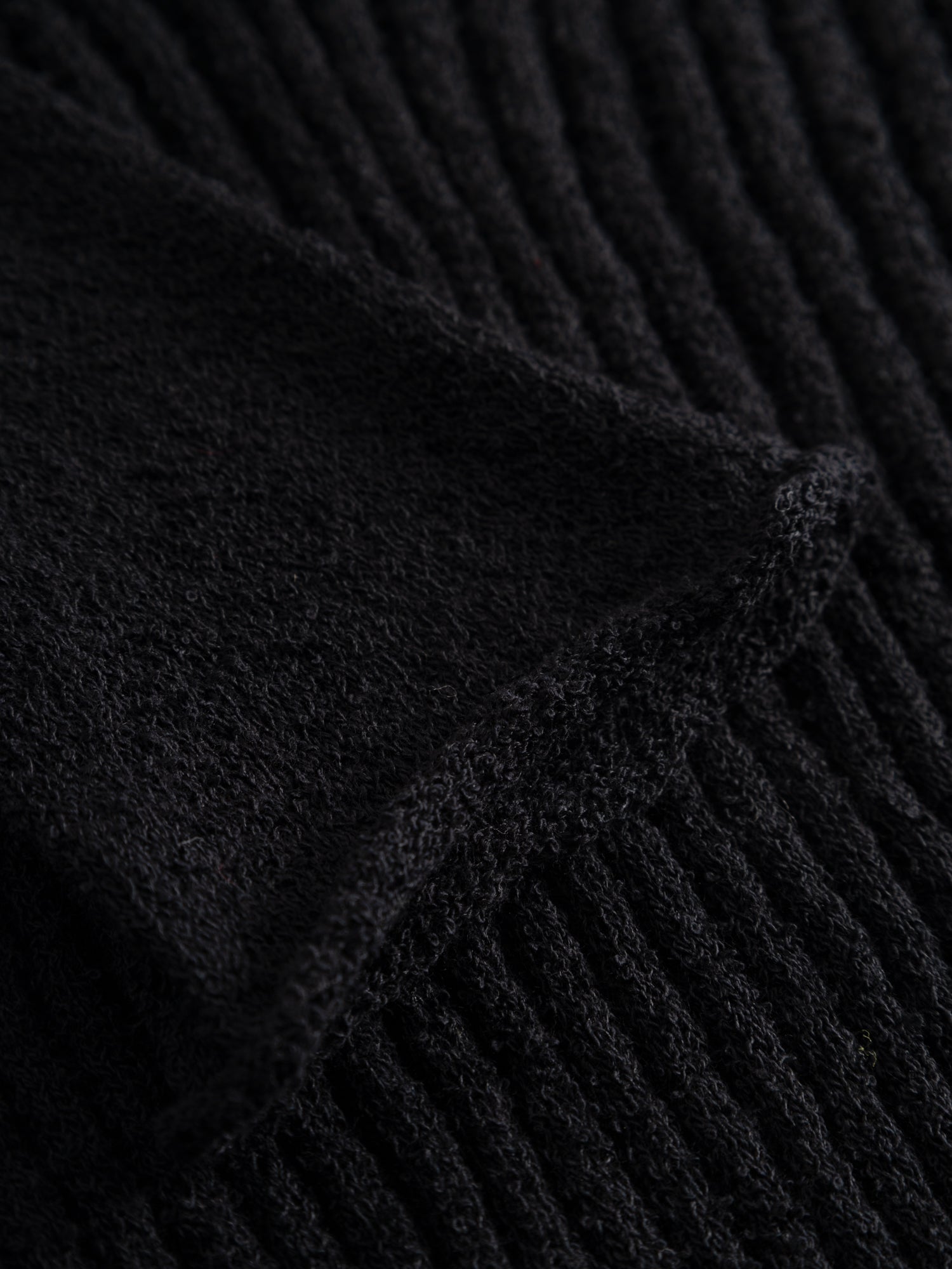 KNIT VARSITY CARDIGAN I ONYX COMBO