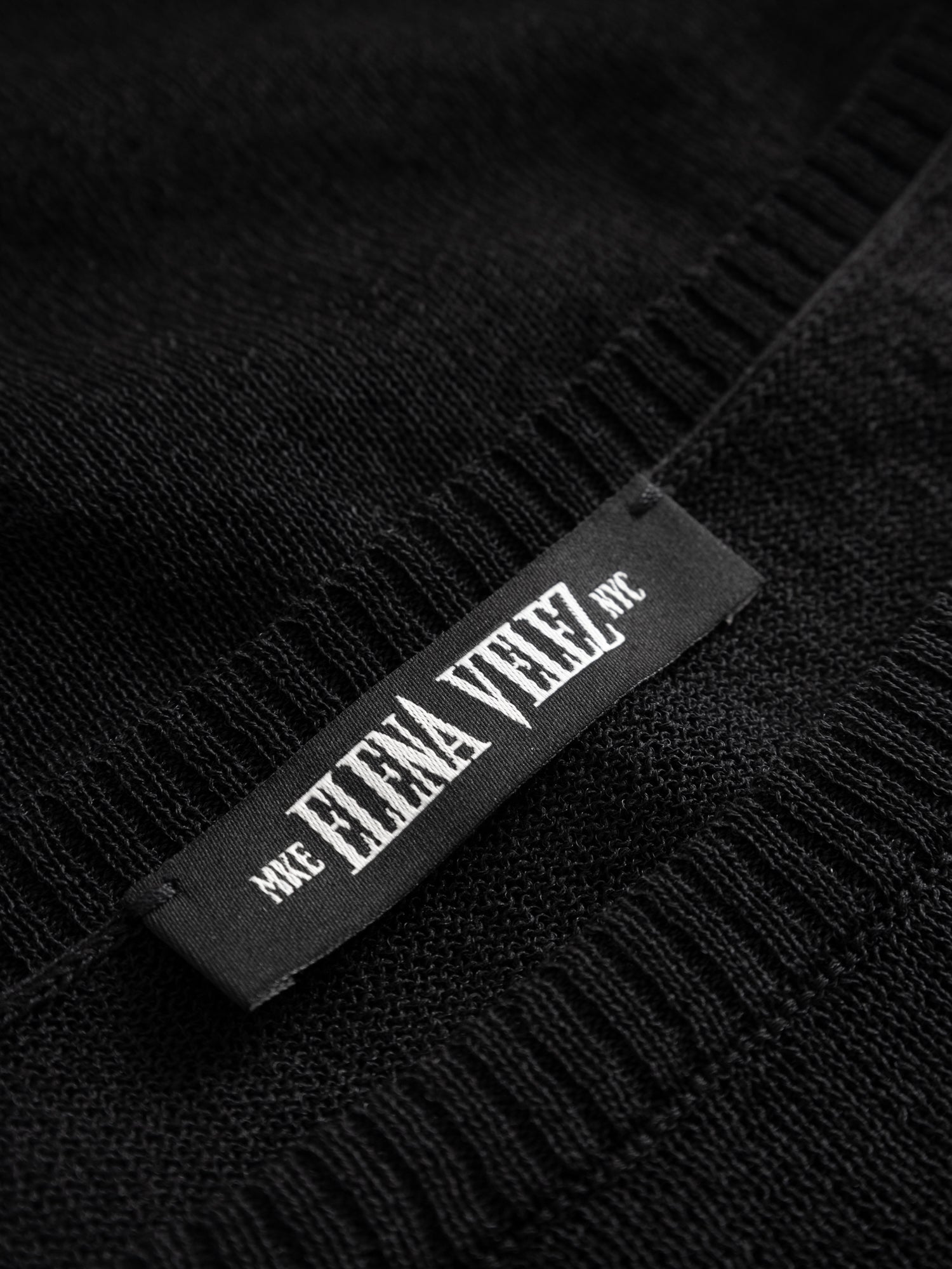 KNIT RUCHED T-SHIRT I ONYX