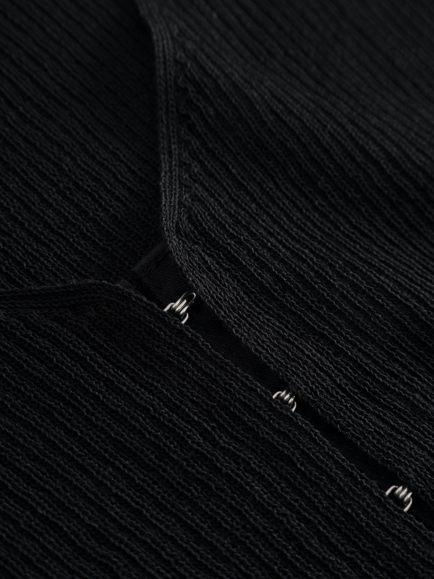 HOOK & EYE KNIT TOP I ONYX